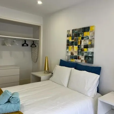 Fantastic 1 Bedroom At Roma Avenue - 1b * Lisboa