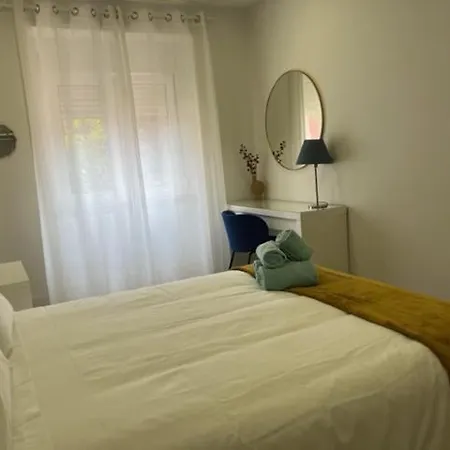 Fantastic 1 Bedroom At Roma Avenue - 1b Apartment *